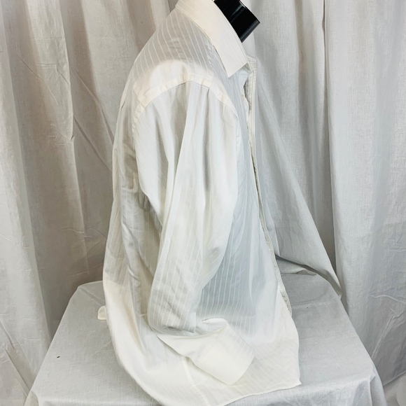 💼 Donald Trump White Textured Stripe Button 16 - Picture 5 of 8